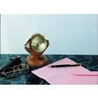 TFA asztali barométer dió (mogyoró) színű hátlappal – mechanikus légnyomásmérő