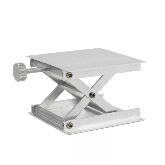 Lézeres szintező szett - max 15 m - 16 zöld lézer - 3D/360° - 2 akkumulátor, 2 konzol, szemüveg Lézeres szintező szett - max 15 m - 16 zöld lézer - 3D/360° - 2 akkumulátor, 2 konzol, szemüveg