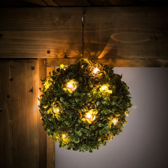 Szolár bukszus - felakasztható - 25 cm - 20 melegfehér LED Szolár bukszus - felakasztható - 25 cm - 20 melegfehér LED