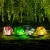 Leszúrható szolár lámpa - kavics forma - színes - 140 x 120 x 120 mm - melegfehér LED