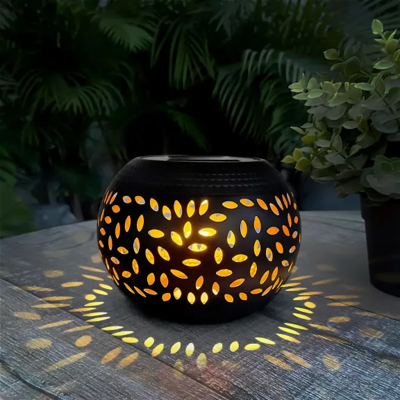 Szolár dekor lámpa - lángeffekttel - 12 sárga LED - 15 x 15 x 11 cm Szolár dekor lámpa - lángeffekttel - 12 sárga LED - 15 x 15 x 11 cm