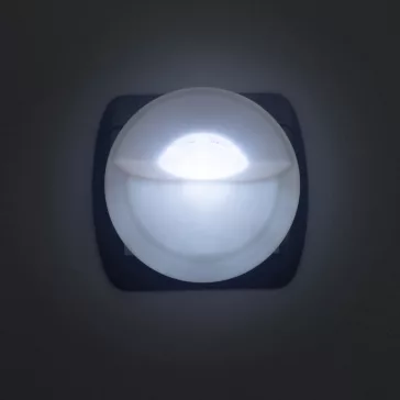 LED-es, forgathatófejes irányfény fényérzékelővel