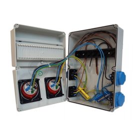   Ipari vezetékelt szerelt doboz   220X300 2X(5P16A)+4X(2P+F)OLDALSÓ IP44 VEZETÉKELVE (3320-004-5500)