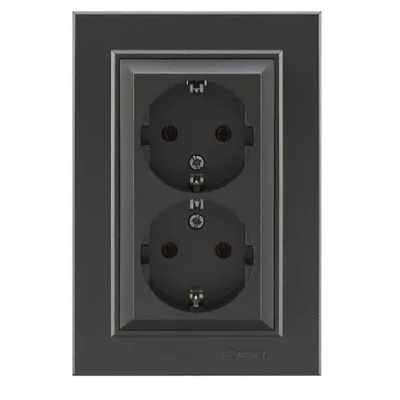 Karea 2-es földelt dugalj - 16 A; 250 V; 60Hz PI 20
