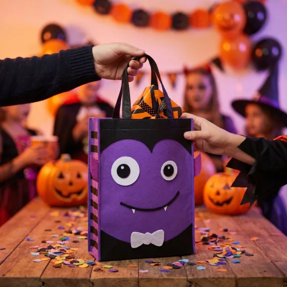 Halloween-i táska - filc díszítéssel - 40 x 30 cm - 3 féle Halloween-i táska - filc díszítéssel - 40 x 30 cm - 3 féle