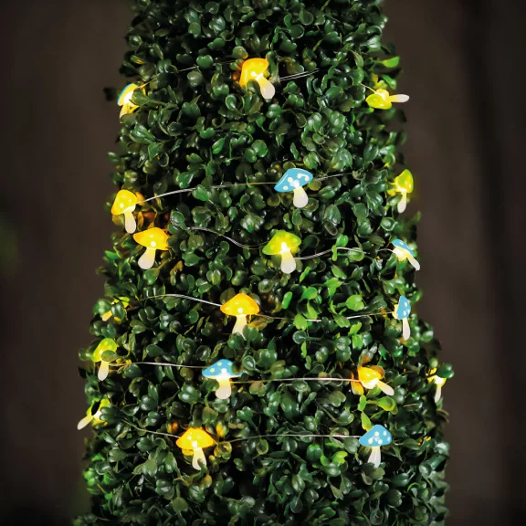 Szolár LED fényfüzér - gomba - 2,4 m - 25 LED - melegfehér Szolár LED fényfüzér - gomba - 2,4 m - 25 LED - melegfehér