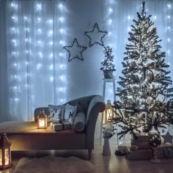 Fényfüggöny - 200 db LED - hidegfehér - hálózati - IP44 - 4,2 m - 8 program Fényfüggöny - 200 db LED - hidegfehér - hálózati - IP44 - 4,2 m - 8 program