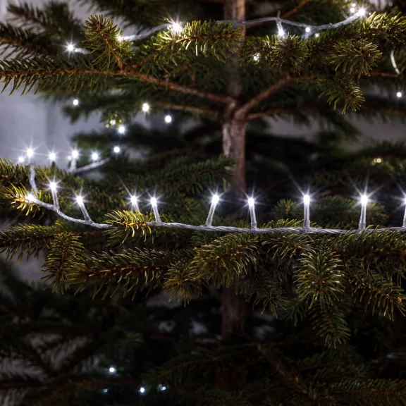 Fényfüzér - 50 m - hidegfehér - 1000 LED - 220-240V - 9W - átlátszó kábel Fényfüzér - 50 m - hidegfehér - 1000 LED - 220-240V - 9W - átlátszó kábel