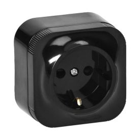 Falon kívüli 1-es földelt dugaszolóaljzat