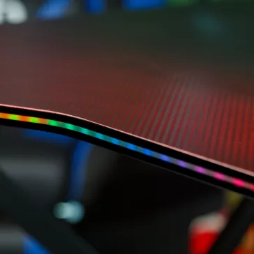   Gamer asztal - 120 x 60 x 75 cm - RGB LED, USB, pohártartó, fejhallgató tartó, 15 mm MDF - fekete
