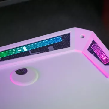   Gamer asztal - 120 x 60 x 75 cm - RGB LED, USB, pohártartó, fejhallgató tartó, szénszálas - fehér