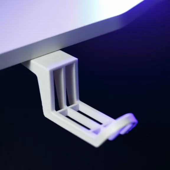 Gamer asztal - 120 x 60 x 75 cm - RGB LED, USB, pohártartó, fejhallgató tartó, szénszálas - fehér Gamer asztal - 120 x 60 x 75 cm - RGB LED, USB, pohártartó, fejhallgató tartó, szénszálas - fehér