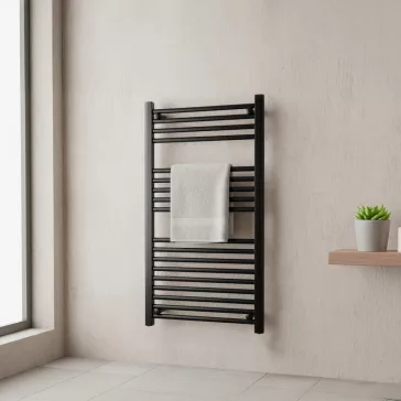 Egyenes törölközőszárító radiátor 1000x500 mm fekete