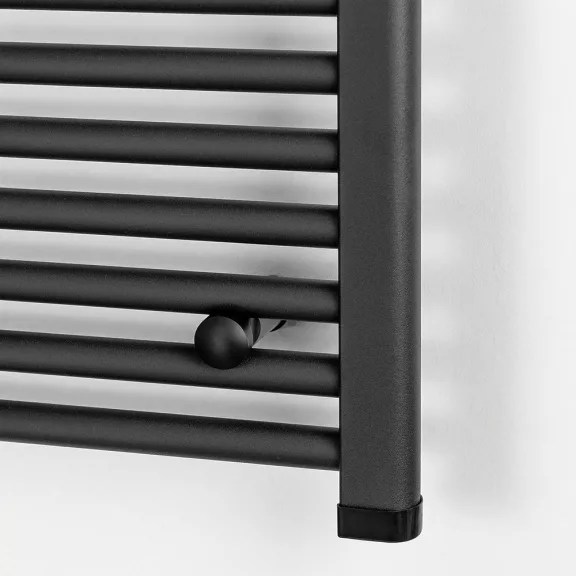 Egyenes törölközőszárító radiátor 1400x600 mm fekete Egyenes törölközőszárító radiátor 1400x600 mm fekete