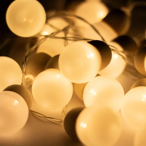 Home MLC20B LED-es gömb fényfüzér, 20 melegfehér LED, elemes, ~3m hossz, átlátszó vezeték, fa + műanyag Home MLC20B LED-es gömb fényfüzér, 20 melegfehér LED, elemes, ~3m hossz, átlátszó vezeték, fa + műanyag