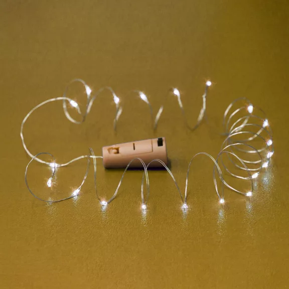Home MLD 20/WW micro LED-es fényfüzér, 2 m / 20 db melegfehér micro LED, állófényű, átlátszó vezeték, gombelemes, dugó alakú elemtartó, beltéri kivitel Home MLD 20/WW micro LED-es fényfüzér, 2 m / 20 db melegfehér micro LED, állófényű, átlátszó vezeték, gombelemes, dugó alakú elemtartó, beltéri kivitel