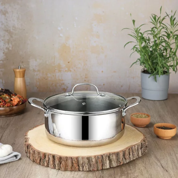 Zilan ZLN9648 Hexachef lábas fedővel, 24 cm, 4,3 liter, 3 rétegű, hatszögletű hibrid tapadásmentes belső Zilan ZLN9648 Hexachef lábas fedővel, 24 cm, 4,3 liter, 3 rétegű, hatszögletű hibrid tapadásmentes belső